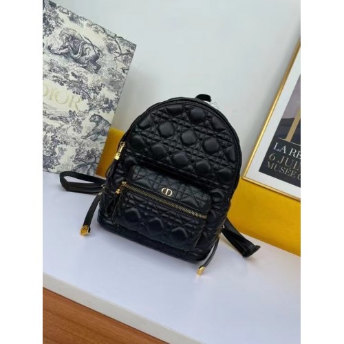 MOCHILA DIOR PEQUEÑA Piel de cordero Cannage M9222U negro