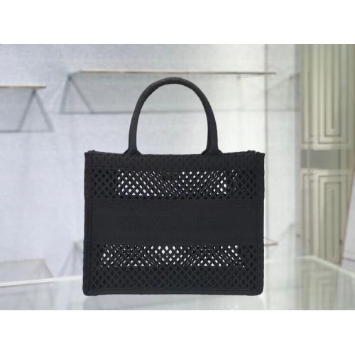 TOTE DIOR BOOK TOTE PEQUEÑO Malla negra bordada M1296Z