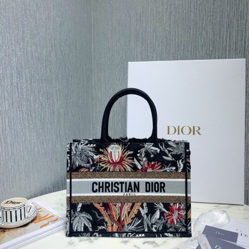 PEQUEÑO BOOK TOTE DIOR Bordado M1296-6