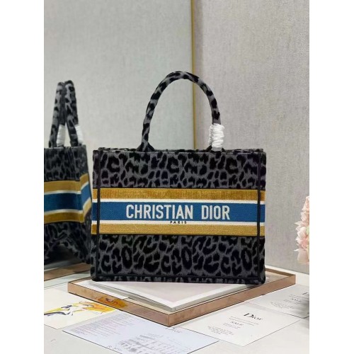 SMALL DIOR BOOK TOTE Bordado C1287-4 Estampado de leopardo negro y gris