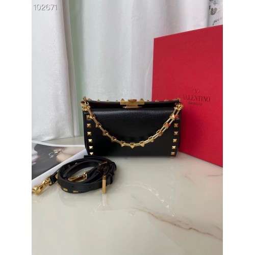 VALENTINO GARAVANI Bolso de hombro Rockstud Alcove Grain de piel de becerro V0189 negro