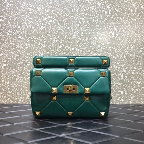 VALENTINO GARAVANI Roman Stud Large Napa piel de oveja 1189L verde