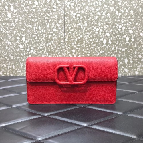 VALENTINO GARAVANI Bolso de hombro Stud Sign de piel de becerro granulada 0093 rojo