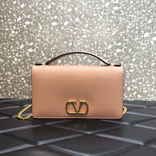 VALENTINO GARAVANI Bolso de hombro Stud Sign de piel de becerro granulada 0680 rosa