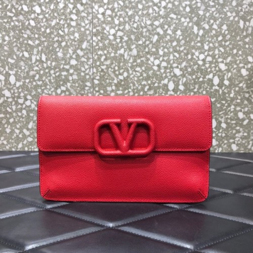 VALENTINO GARAVANI Bolso de mano Stud Sign de piel de becerro granulada 0650 rojo