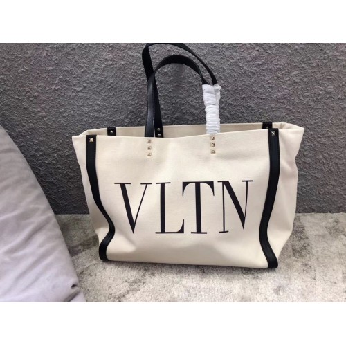 VALENTINO Bolso de compras de lona Rockstud V0978 Blanco y negro