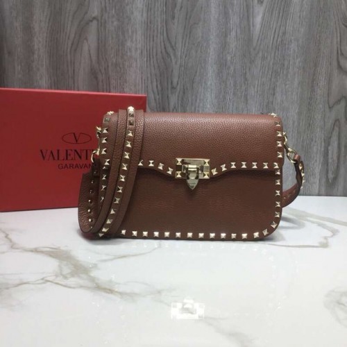 VALENTINO Messenger de piel granulada Rockstud 0936B marrón