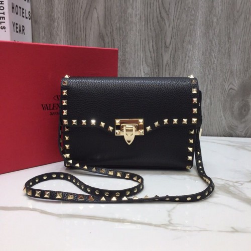 VALENTINO Bandolera Rockstud de piel 76357 negro