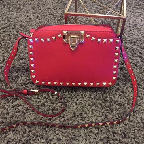 Valentino Garavani Rockstud bolso de hombro de cuero 7279 rojo