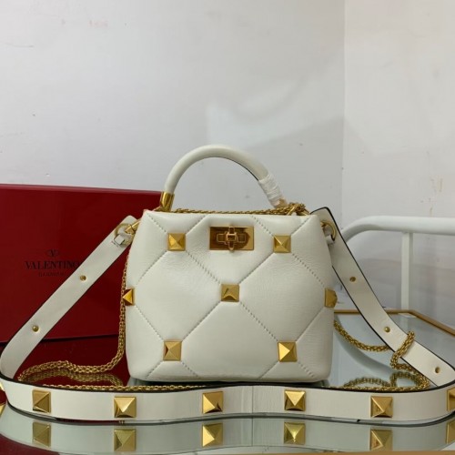 Valentino mediano Garavani Roman Stud V1198 blanco