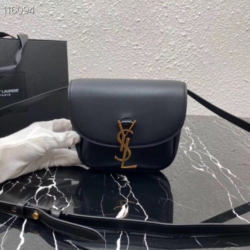 Yves Saint Laurent CARTERA PEQUEÑA KAIA DE CUERO LISO 619740 Negro