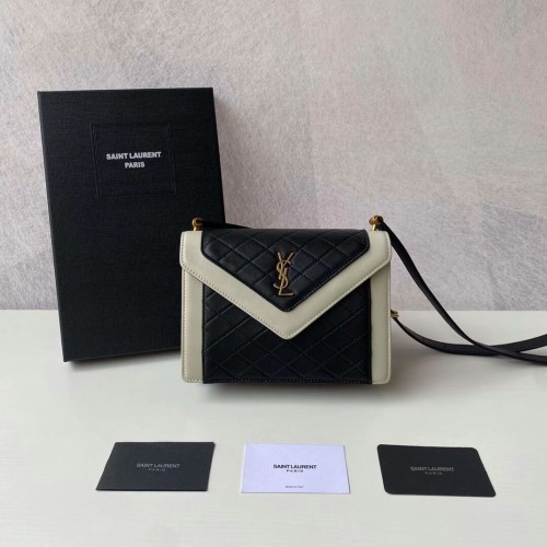 Yves Saint Laurent MINI CARTERA GABY DE PIEL DE CORDERO ACOLCHADA 6855741 black&white