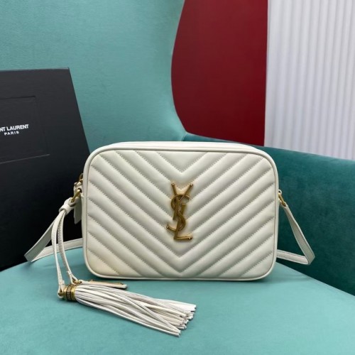 Yves Saint Laurent BOLSO PARA CÁMARA LOU DE CUERO ACOLCHADO 612544 blanco