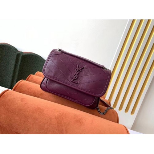 Yves Saint Laurent NIKI BEBE EN PIEL DE CORDERO 498893 Morado