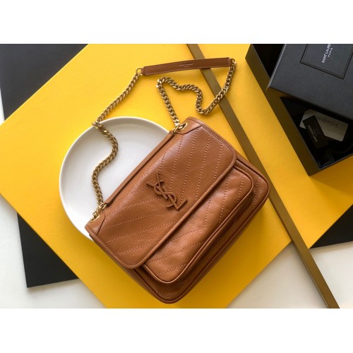 Yves Saint Laurent Bolso mediano con cadena Niki 498894 Marrón