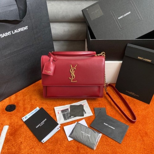 Yves Saint Laurent BOLSO CON CADENA SUNSET MEDIANO EN PIEL LISA 442906 ROJO