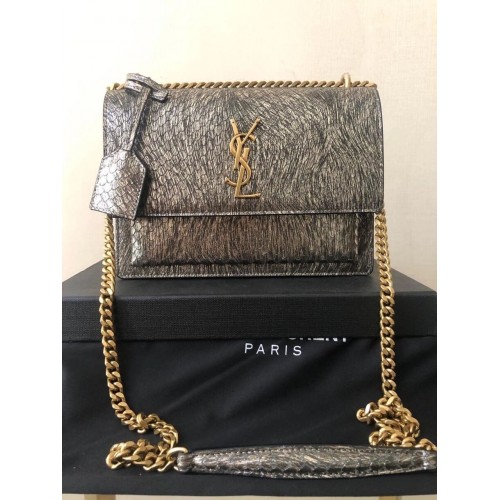 Yves Saint Laurent BOLSO PEQUEÑO SUNSET CON CADENA DE PIEL GRABADA ESCAMAS BRILLANTE Y544296 gris