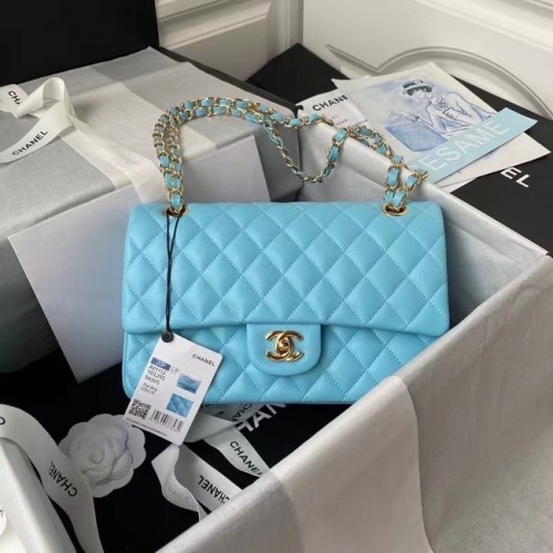 chanel bolso clásico Lambskin oro Metal A01112 azul claro