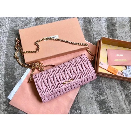 miu miu Matelasse Nappa Leather Clutch 5DH002 rosa
