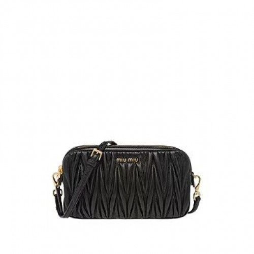 miu miu Matelasse Bolso de hombro en piel de napa 5BH539A negro