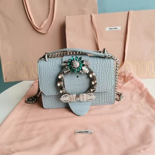 miu miu Matelasse Nappa Leather mini bolso de hombro 5ED084 azul claro